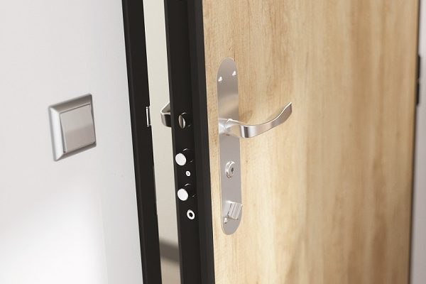 porte-blindee-interieure-securise-1615888701-1683270600
